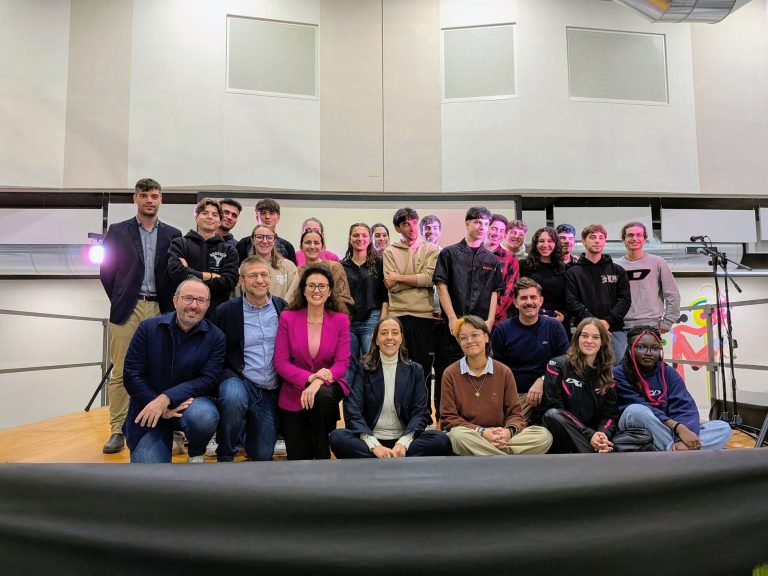 Inaugurato lo Spazio DesTEENazione a Firenze